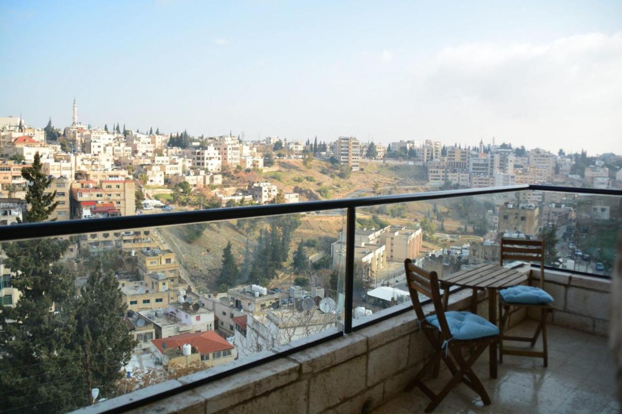 The Y Hotel Amman Exterior photo